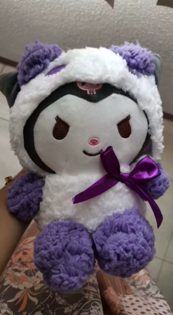 Peluche kuromi lana morada por si tienes frio mientras lloras x tu ex